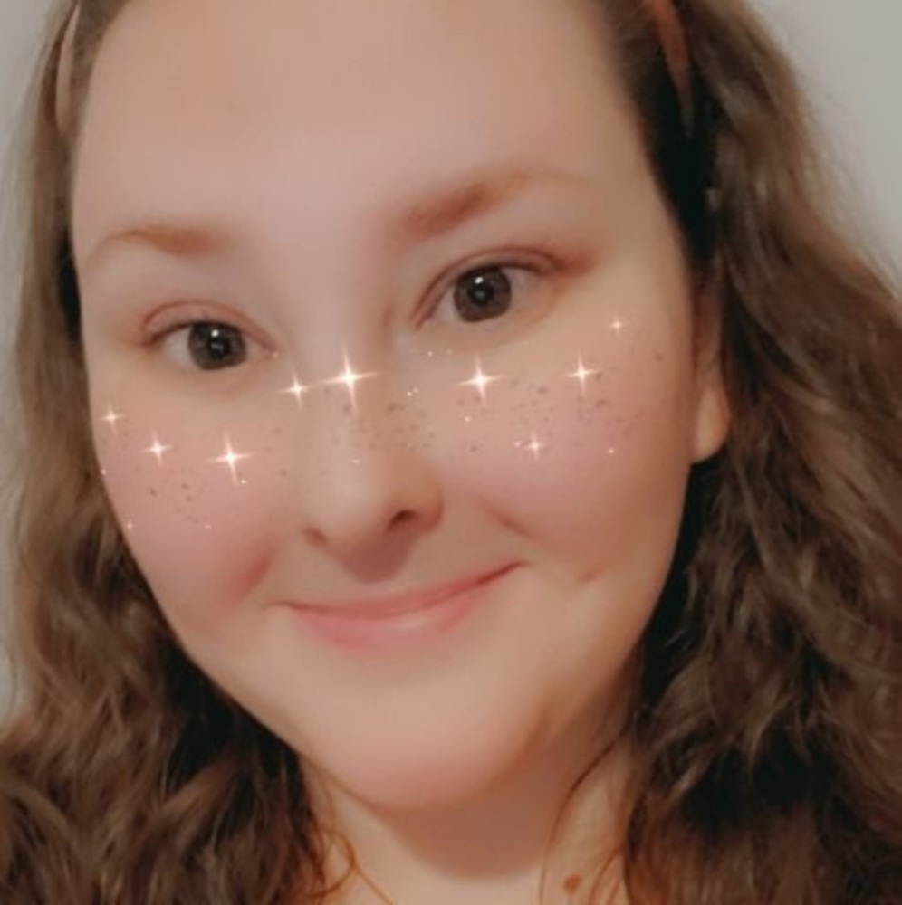 Meet your Posher, Claire